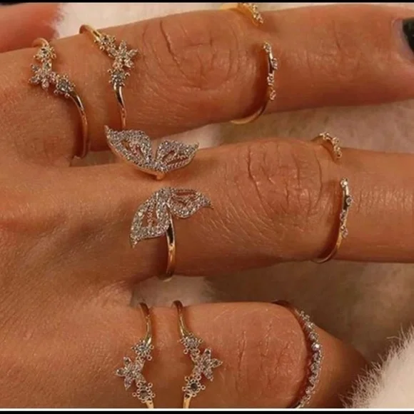 GOLD 8pc Butterfly Rhinestone Ring Set - Picture 1 of 2